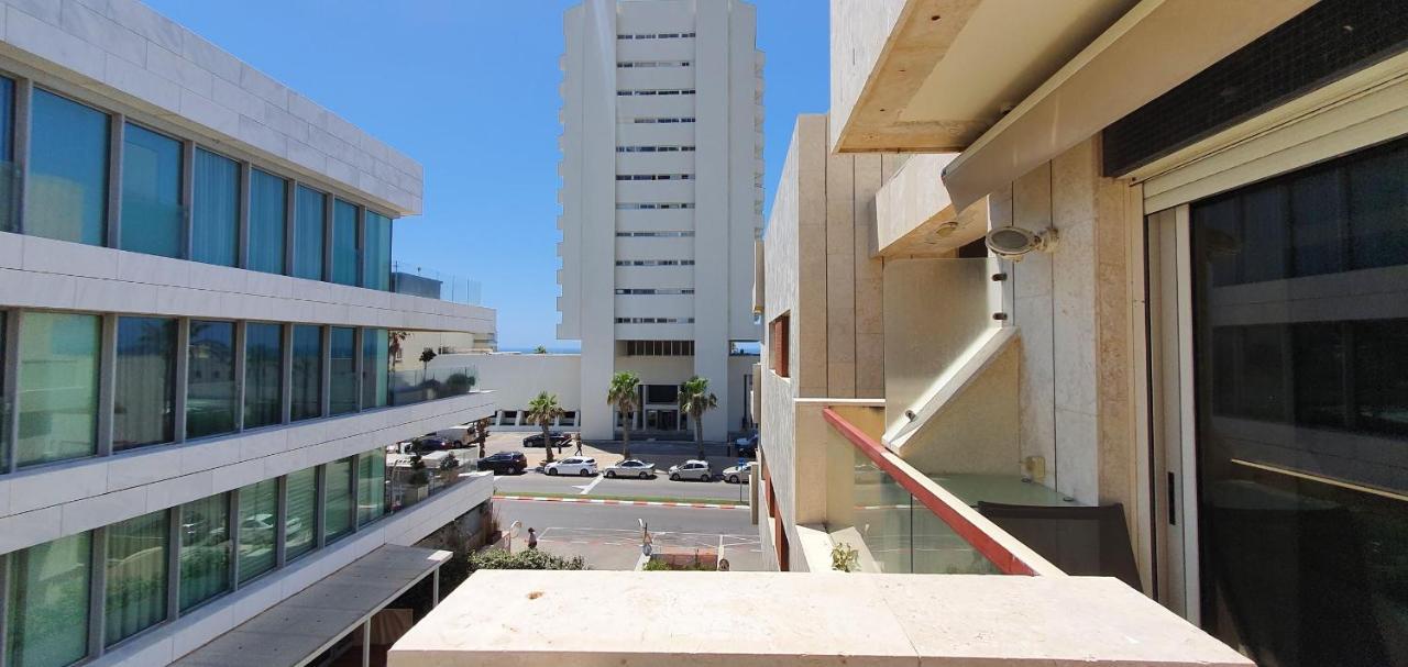 Bnbisrael Apartments - Ramat Yam Marine Herzliya Экстерьер фото